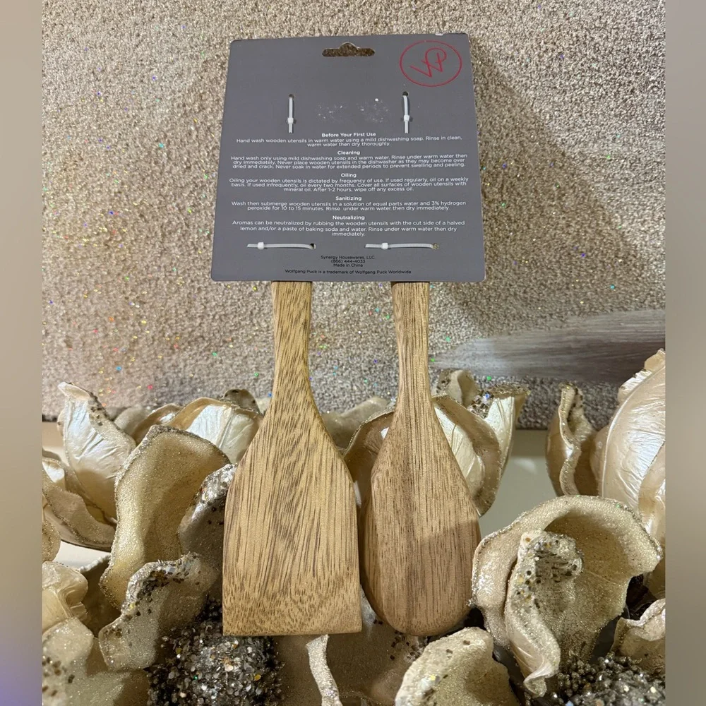 Wolfgang Puck Walnut Wood Turner and Spoon Set